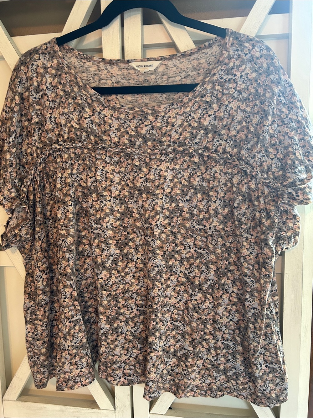 Lucky Brand Taupe and Cream Floral Peasant Top